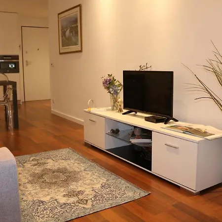 Apartment Deluxe - Train Station, Center *